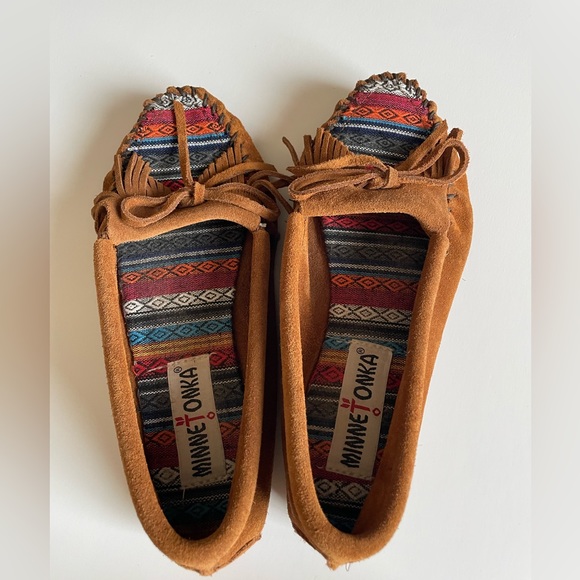 Minnetonka slip on suede shoes - Picture 9 of 12